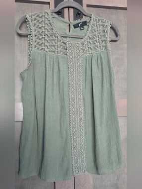 Grane Olive Green Sleeveless Bohi Crochet-Yoke Tank Top Large